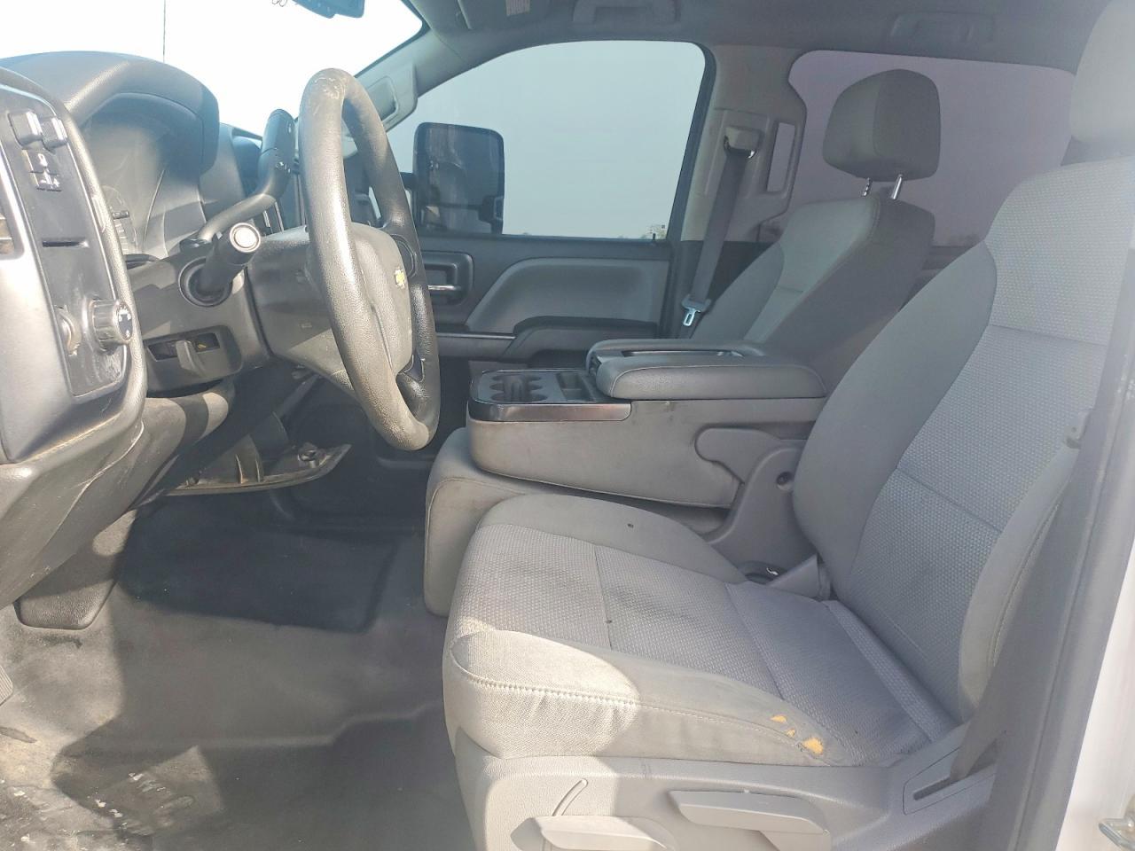 2019 Chevrolet Silverado C2500 Heavy Duty - Image 7