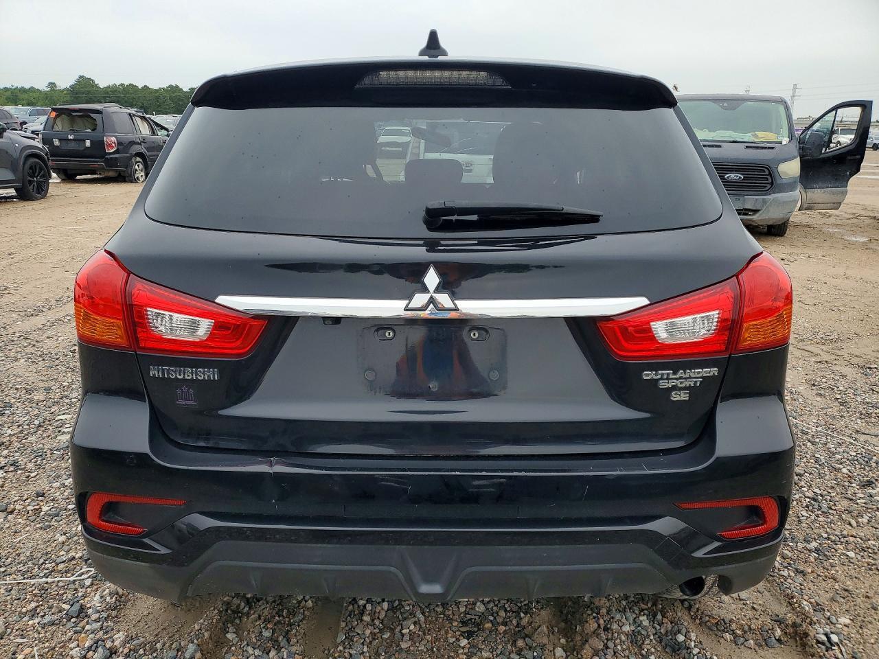 2018 Mitsubishi Outlander Sport Es - Image 6