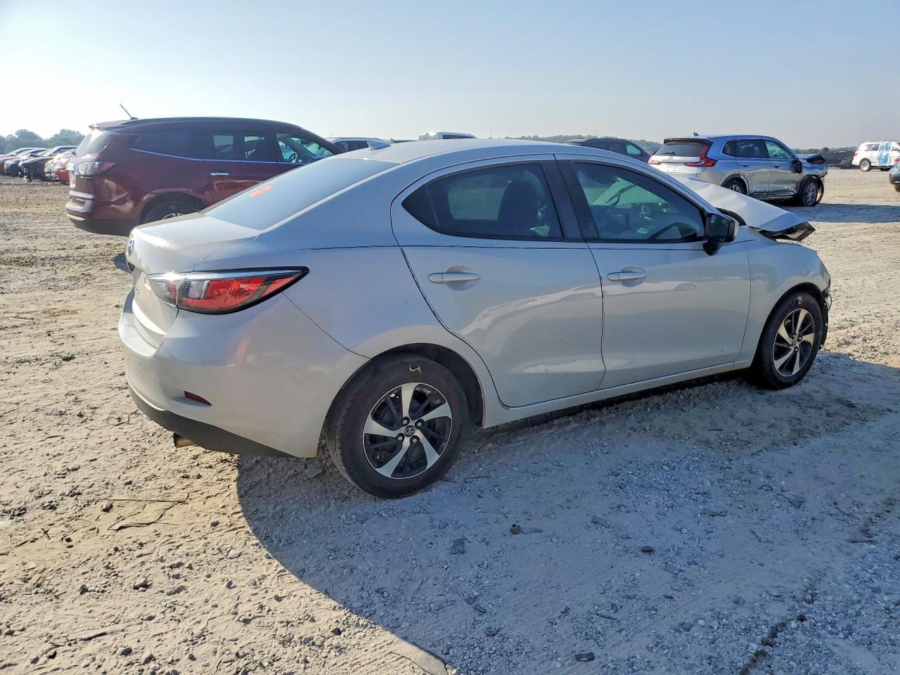 2019 Toyota Yaris L - Image 3