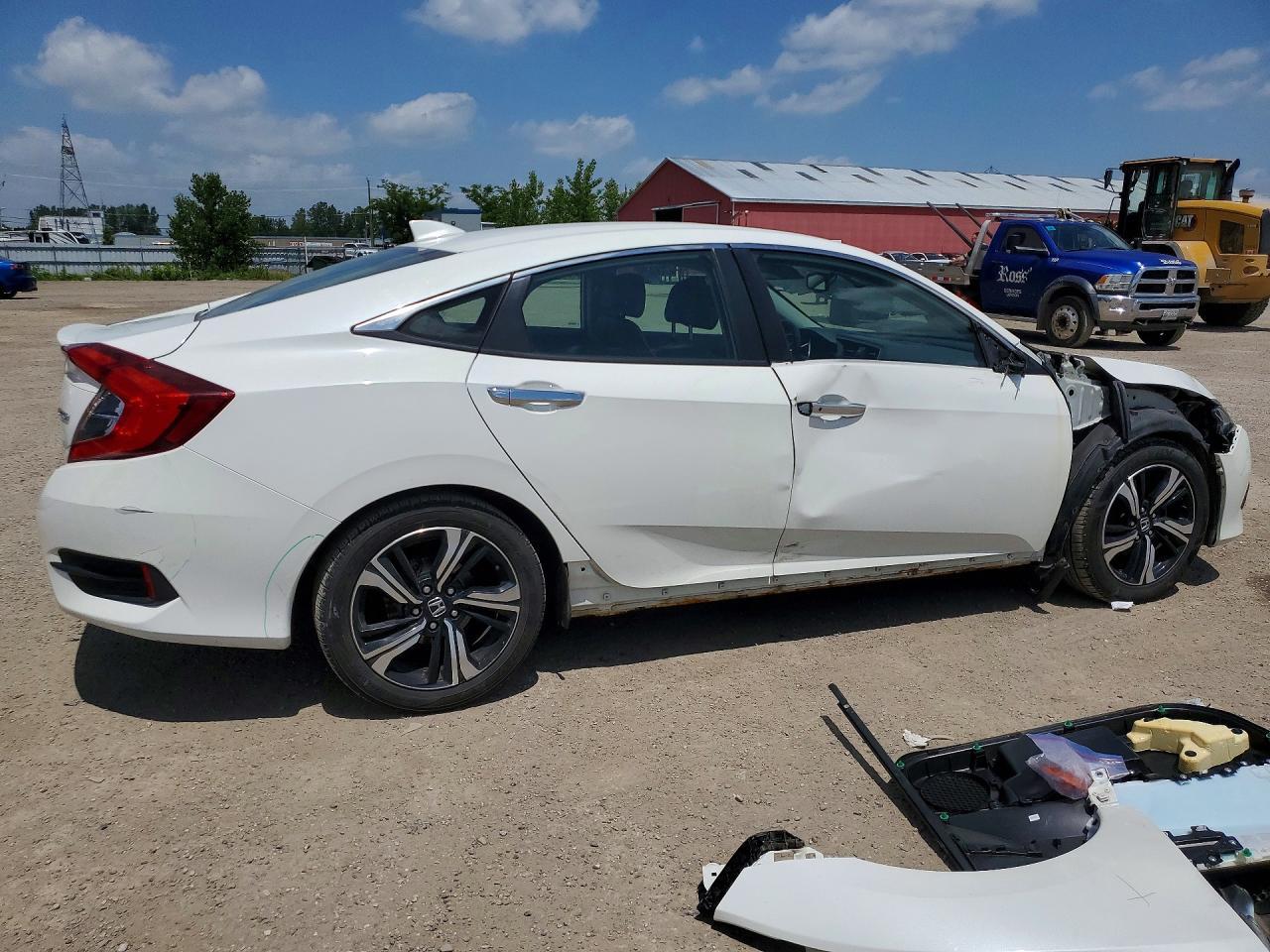 2016 Honda Civic Touring - Image 3