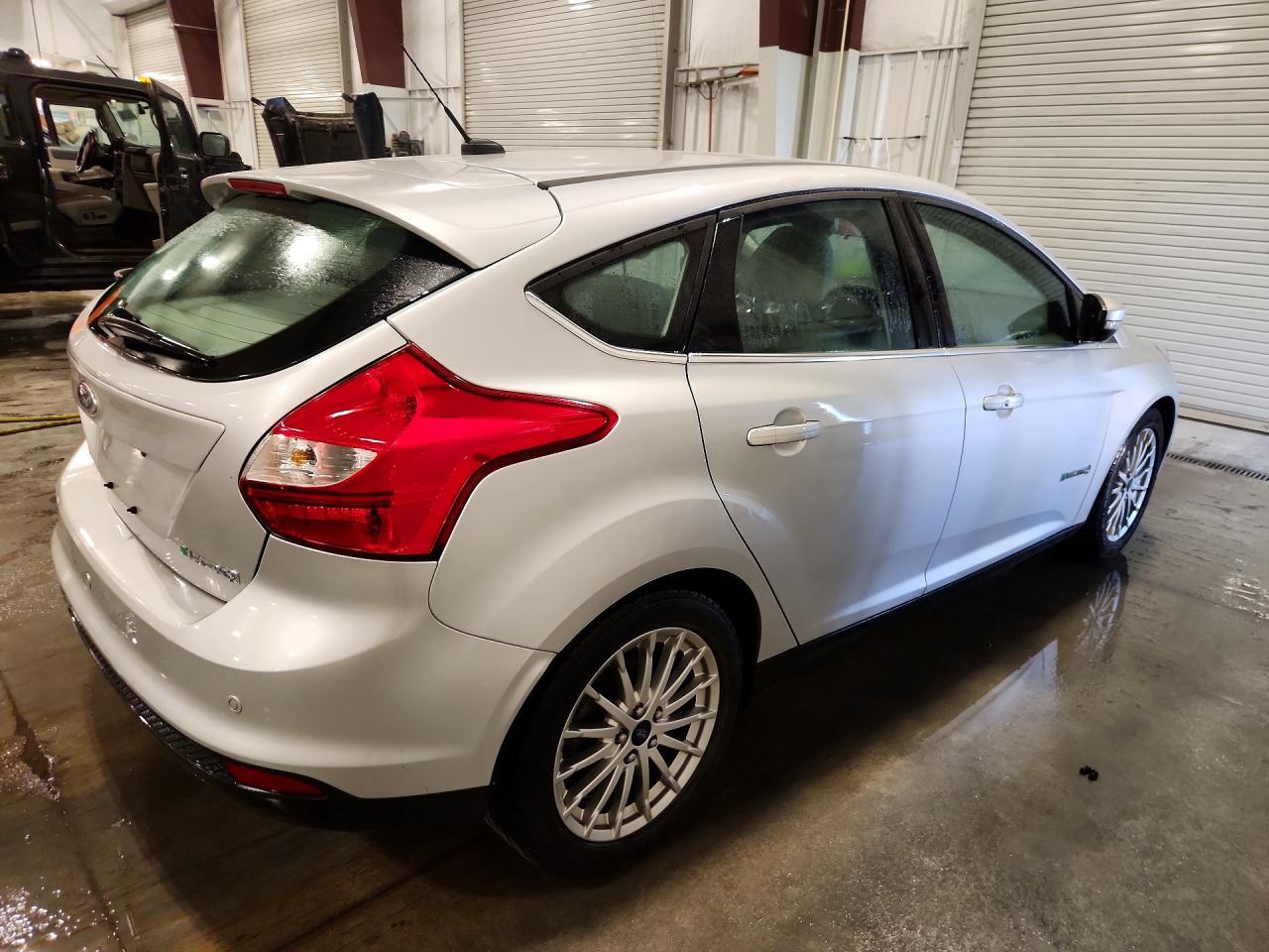 2014 Ford Focus Bev - Image 3