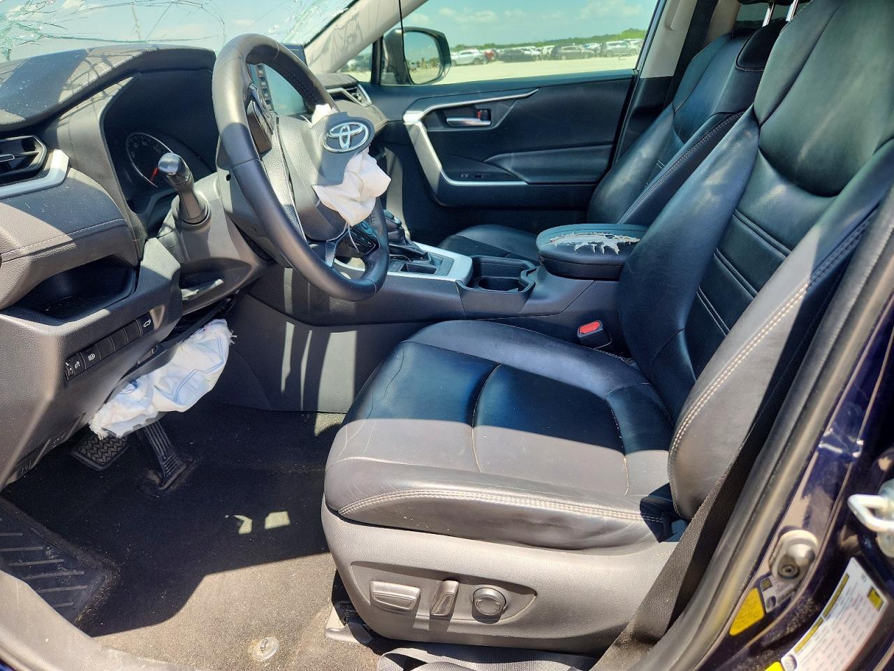 2019 Toyota Rav4 Xle Premium - Image 7
