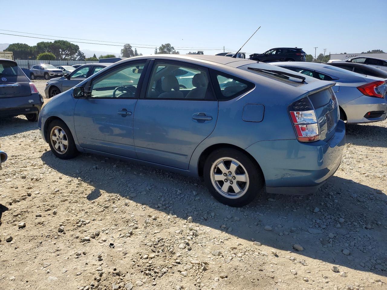 2005 Toyota Prius Base - Фото 2