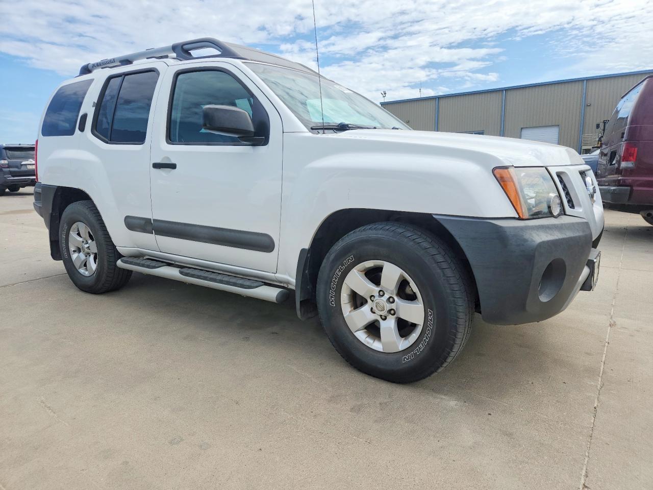 2012 Nissan Xterra Off Road - Image 4