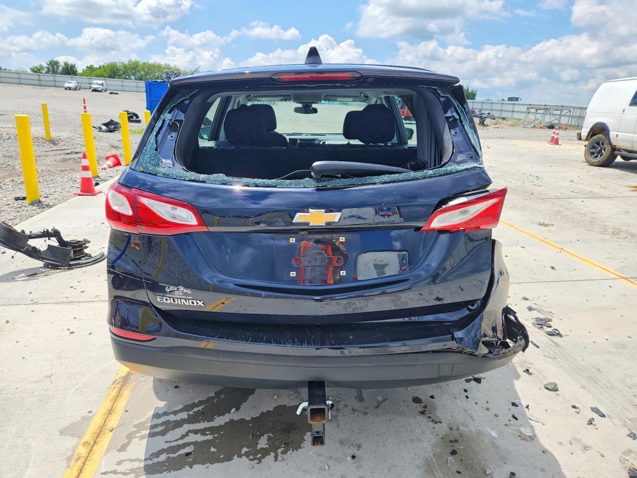 2020 Chevrolet Equinox Ls - Фото 6