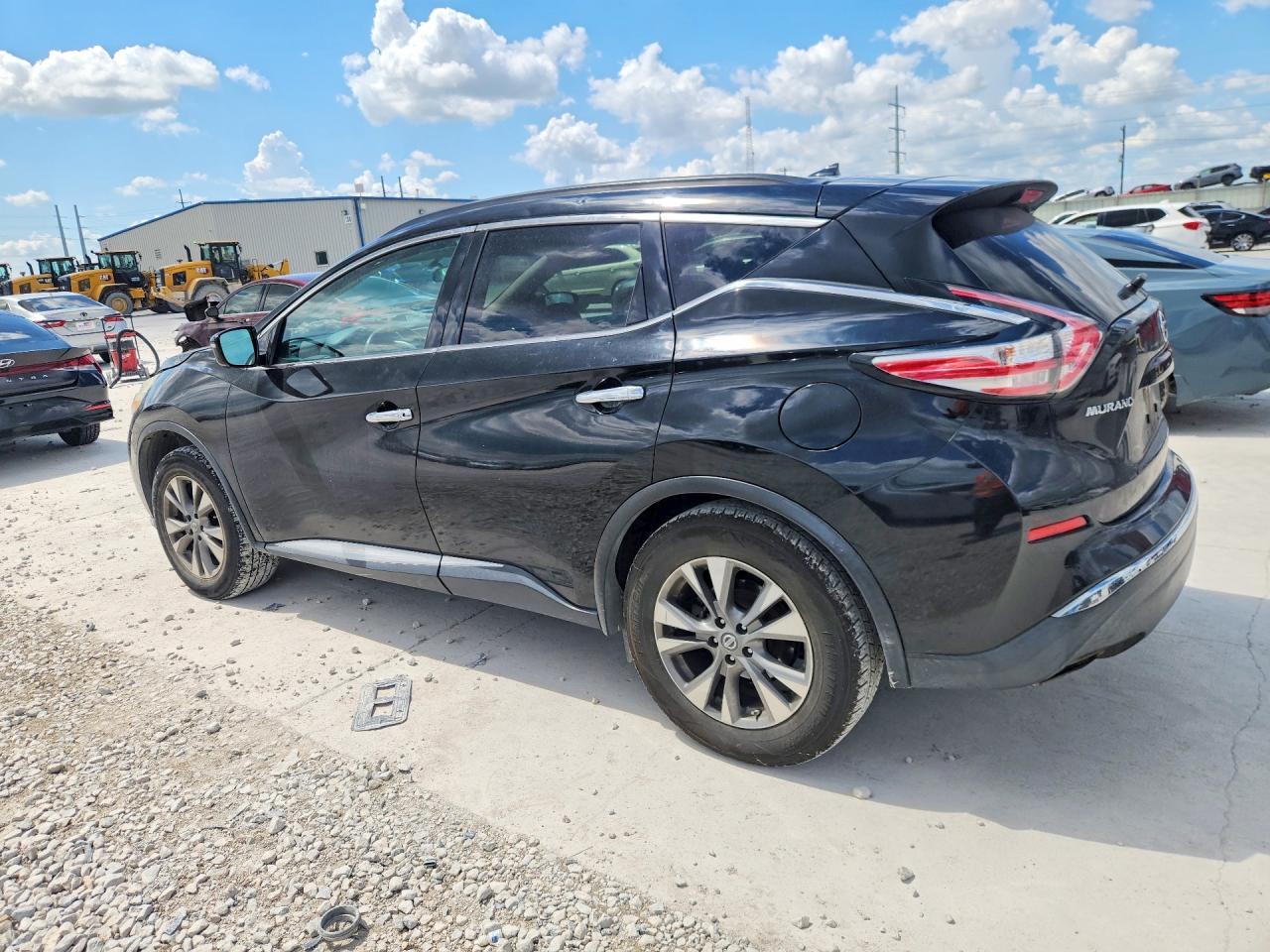 2016 Nissan Murano Sv - Image 2