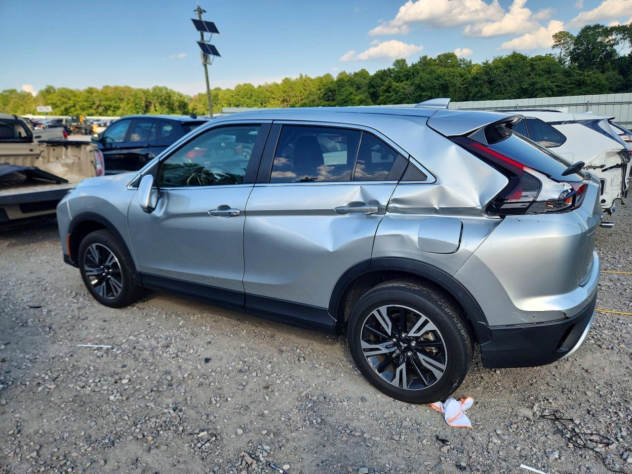 2024 Mitsubishi Eclipse Cross Se - Фото 2