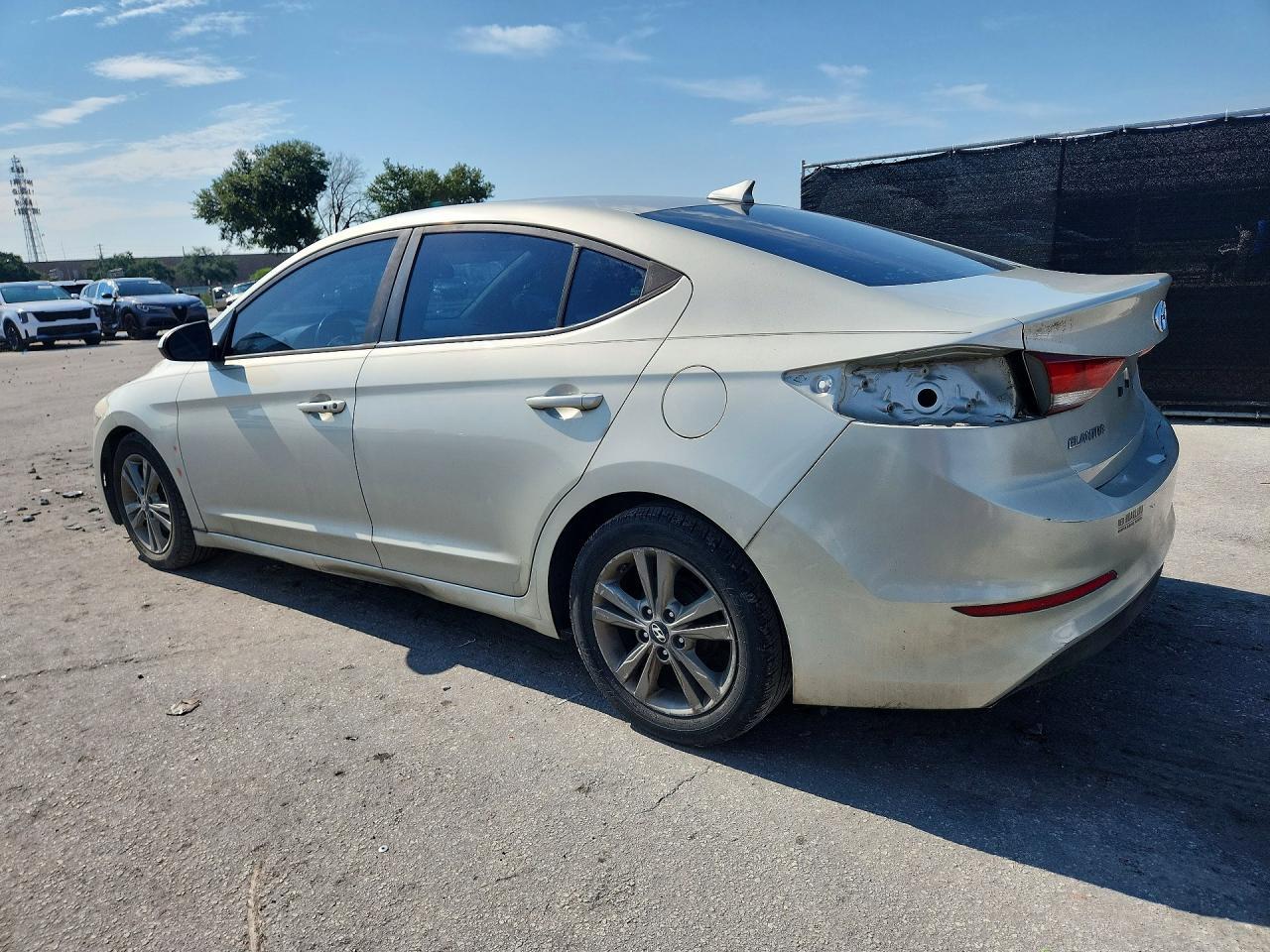 2017 Hyundai Elantra Se - Фото 2