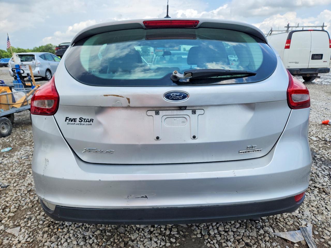 2016 Ford Focus Se - Фото 6