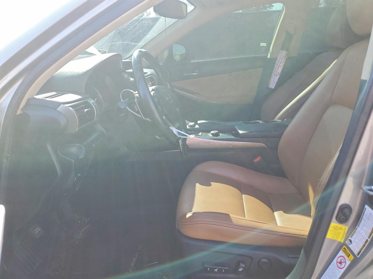 2016 Lexus Is 200T - Image 7