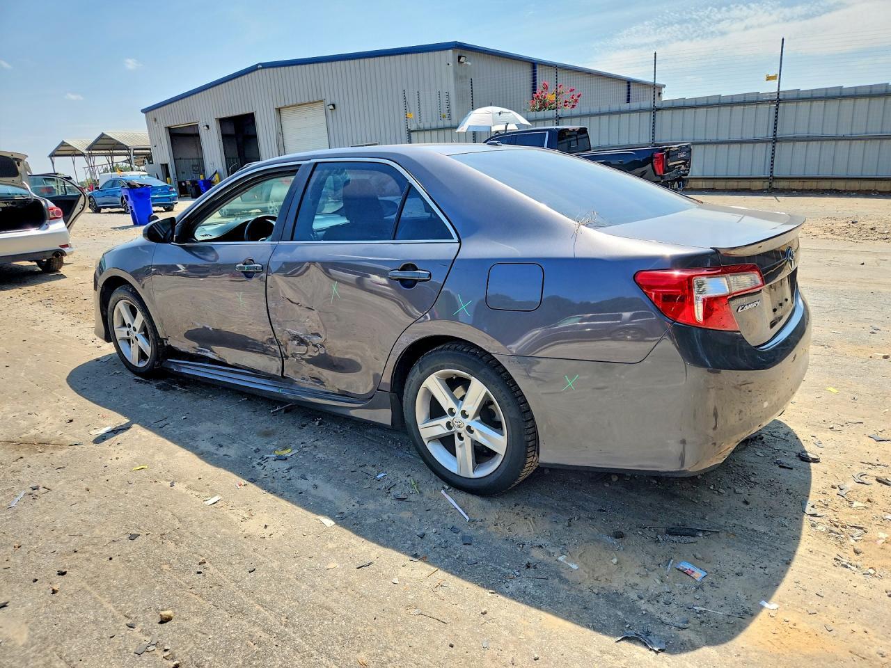 2014 Toyota Camry Se - Фото 2