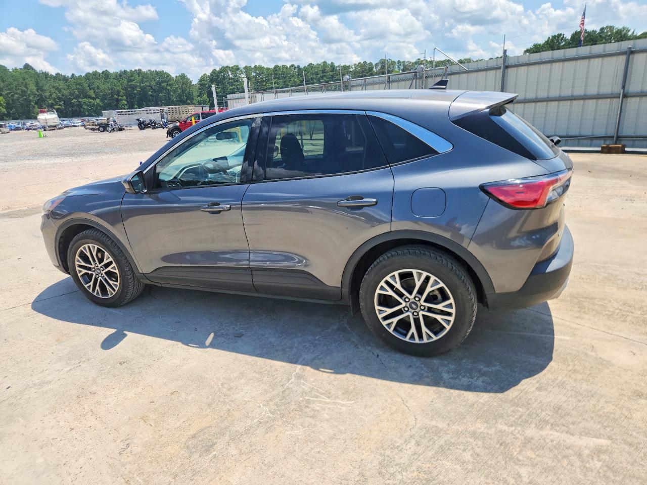 2022 Ford Escape Sel - Фото 2