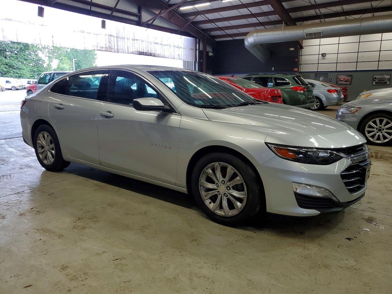 2021 Chevrolet Malibu Lt - Фото 4