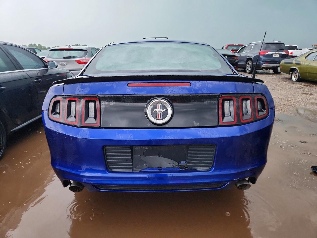 2013 Ford Mustang - Фото 6