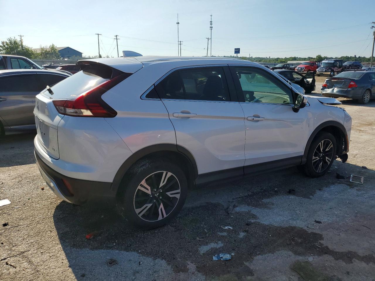 2024 Mitsubishi Eclipse Cross Se - Фото 3