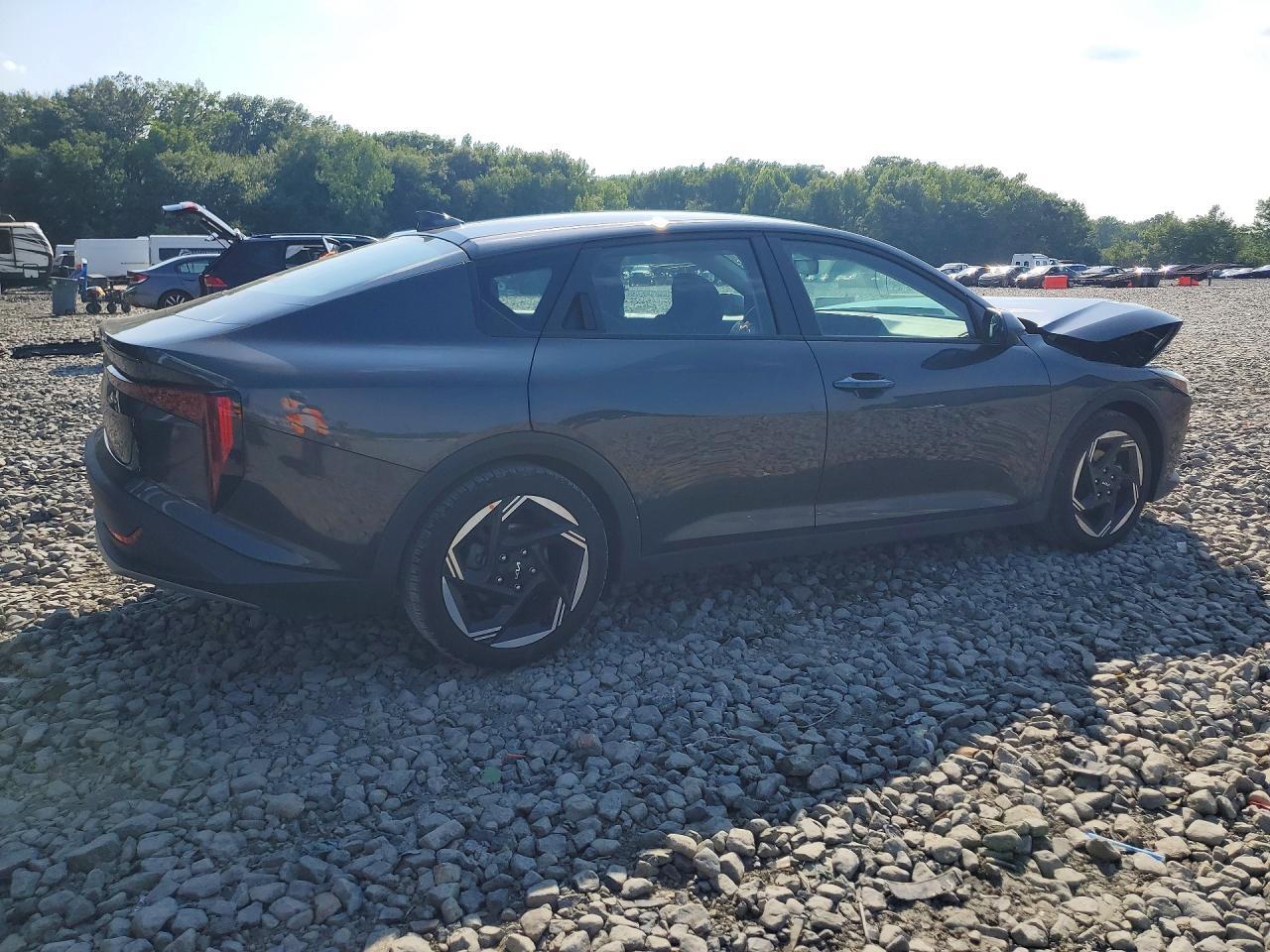 2025 Kia K4 Ex - Image 3