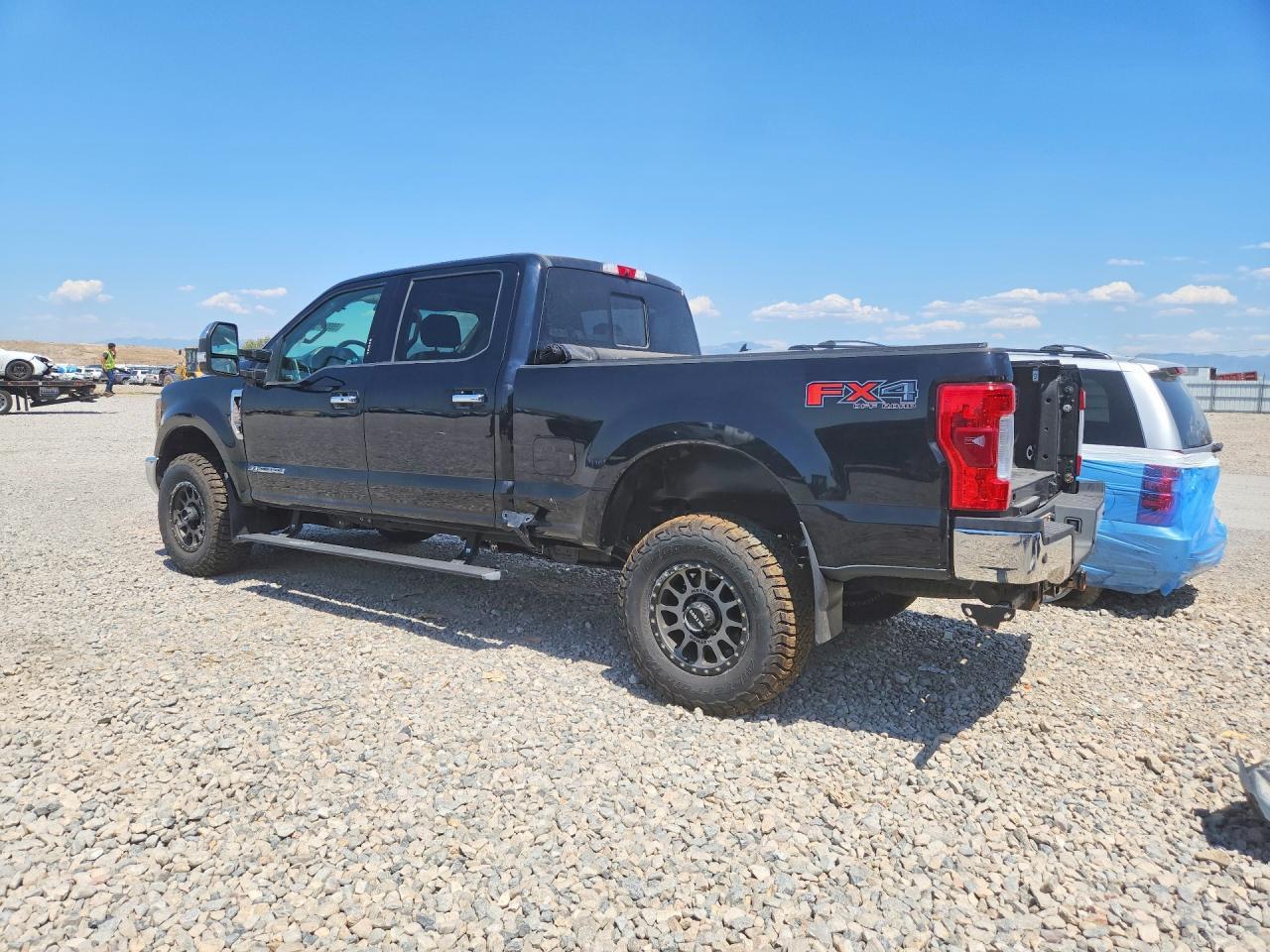 2017 Ford F350 Super Duty - Фото 2