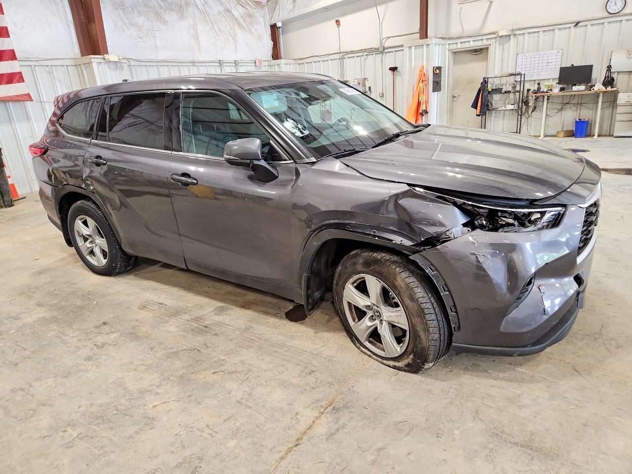 2021 Toyota Highlander Le - Фото 4