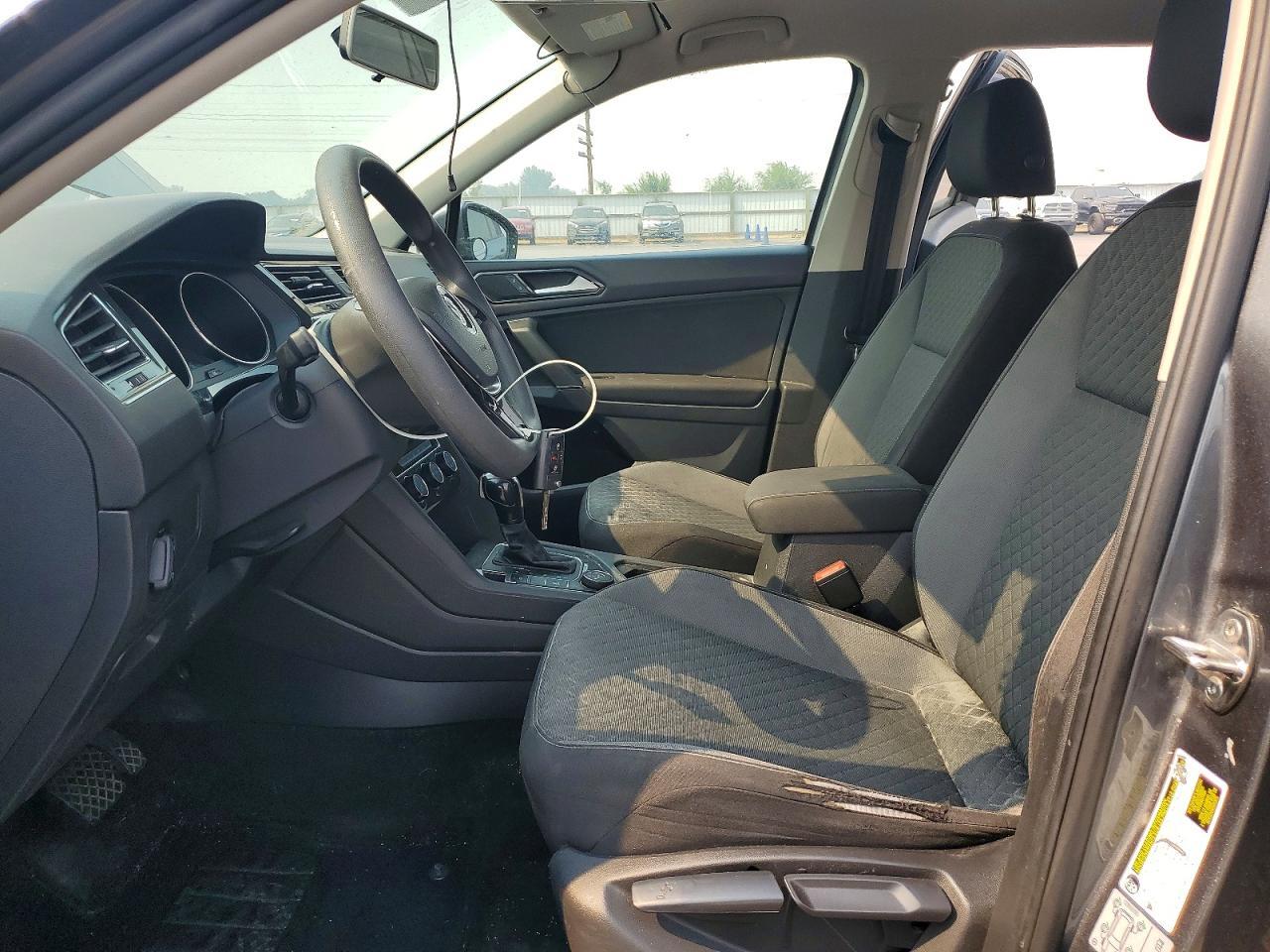 2018 Volkswagen Tiguan - Image 7