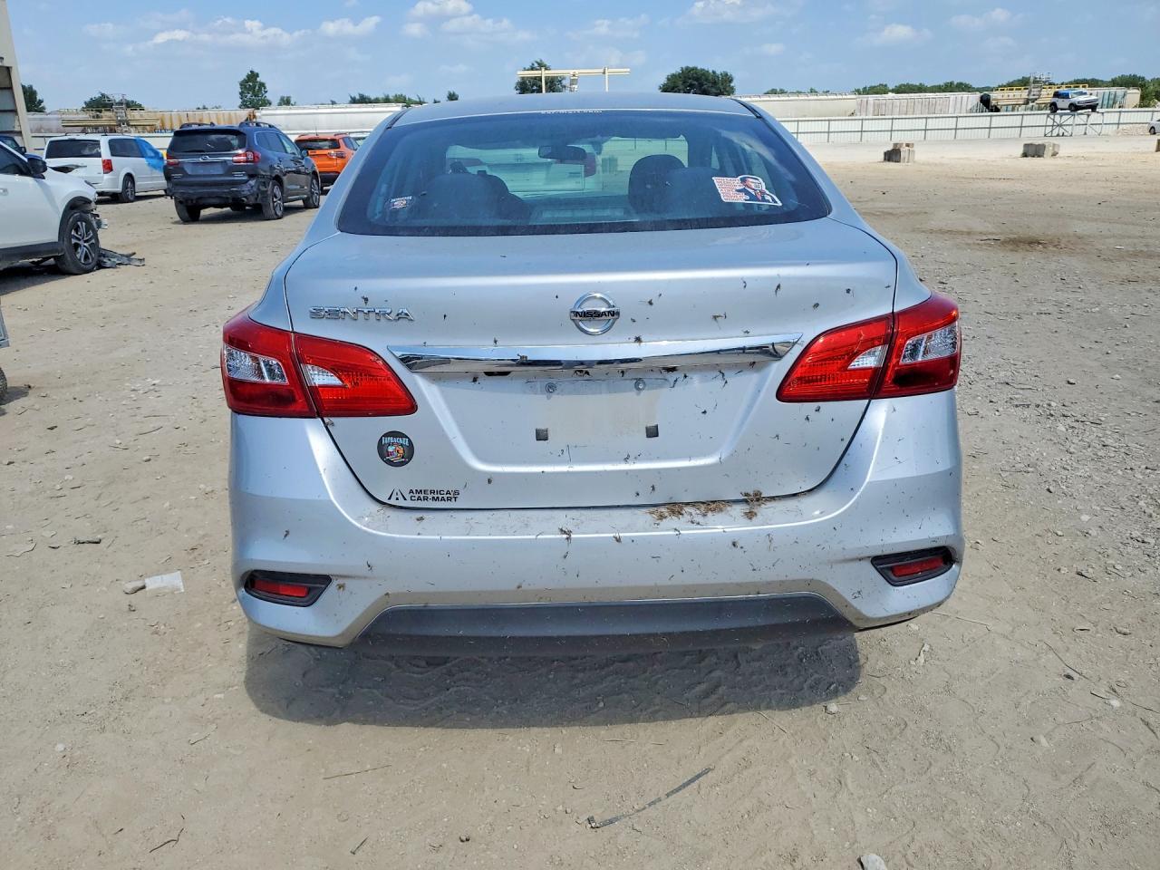 2018 Nissan Sentra S - Image 6