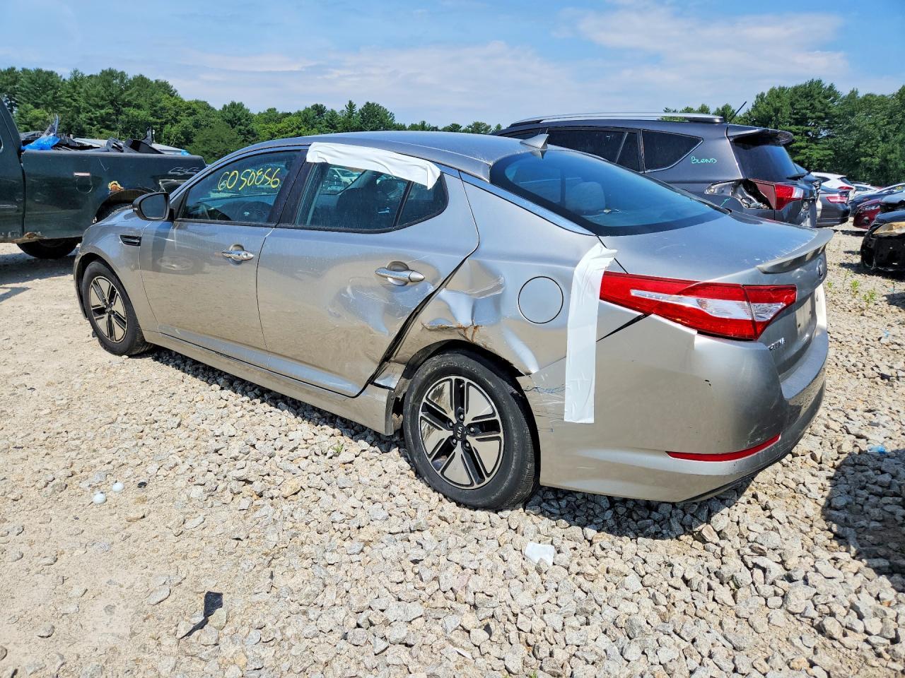 2012 Kia Optima Hybrid - Image 2