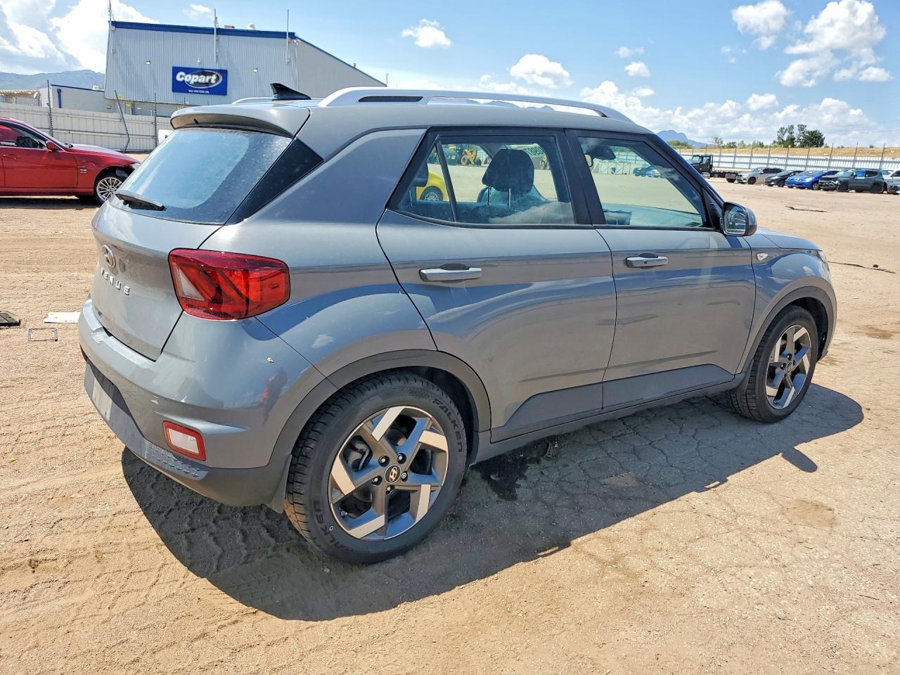 2021 Hyundai Venue Sel - Фото 3