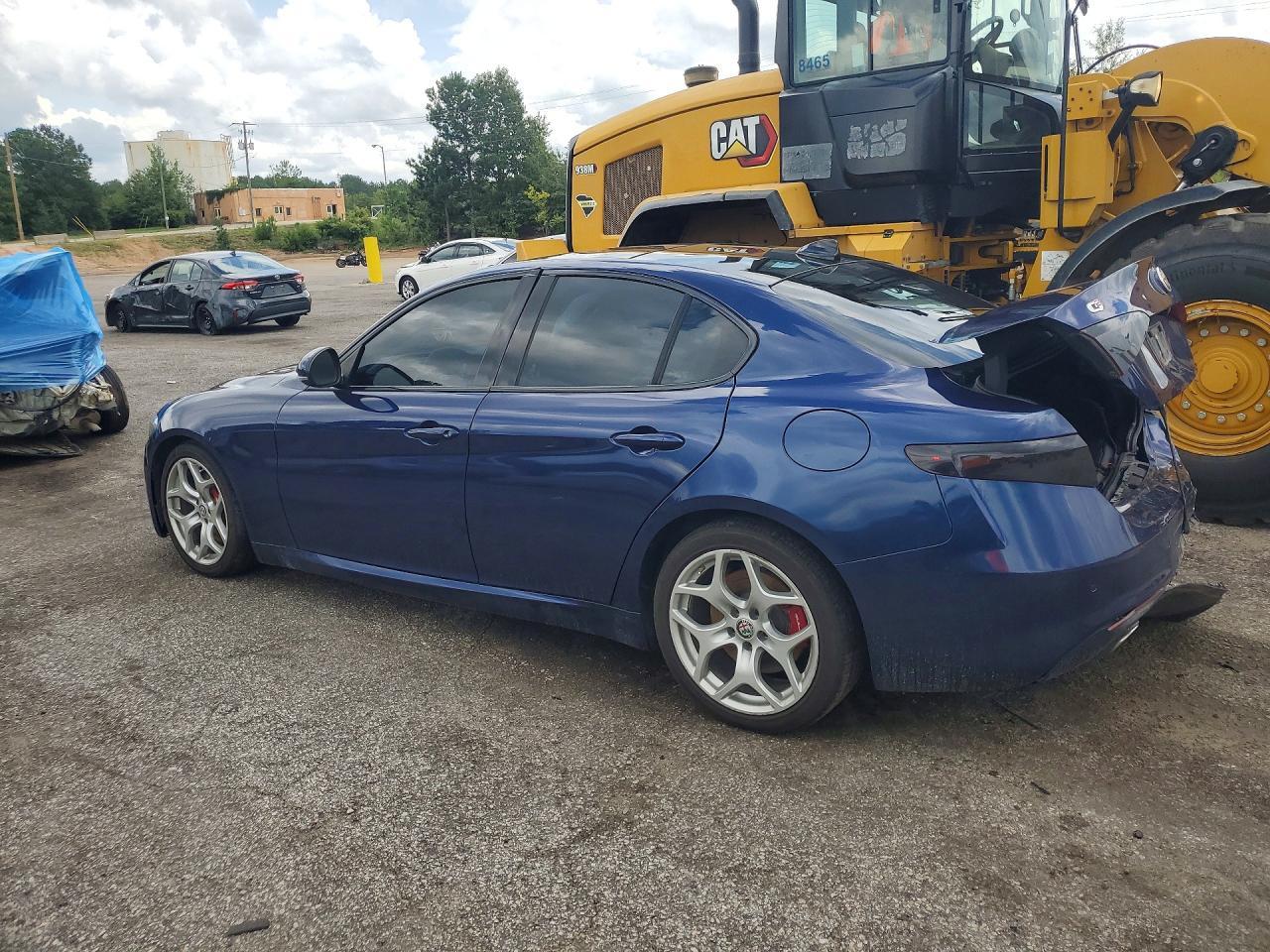 2018 Alfa Romeo Giulia Ti - Фото 2
