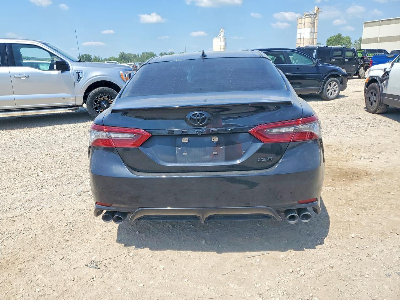 2021 Toyota Camry Xse - Фото 6