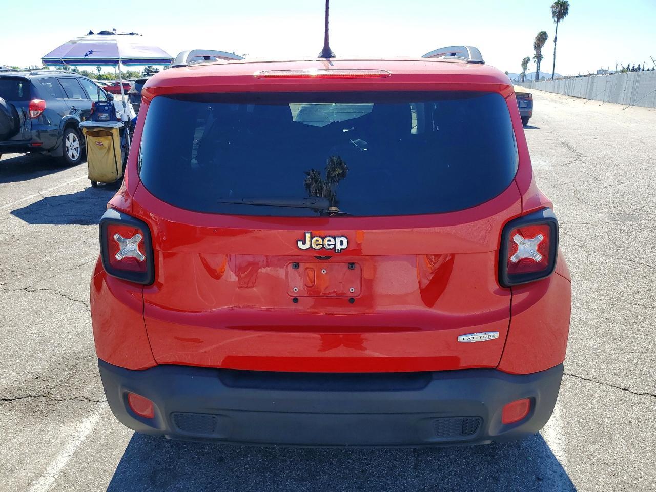2015 Jeep Renegade Latitude - Фото 6
