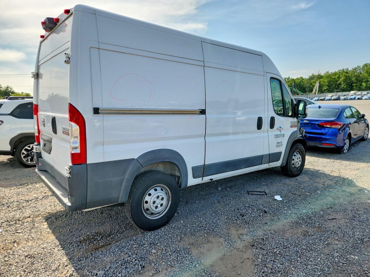 2018 Ram Promaster 2500 Delivery Van - Фото 3
