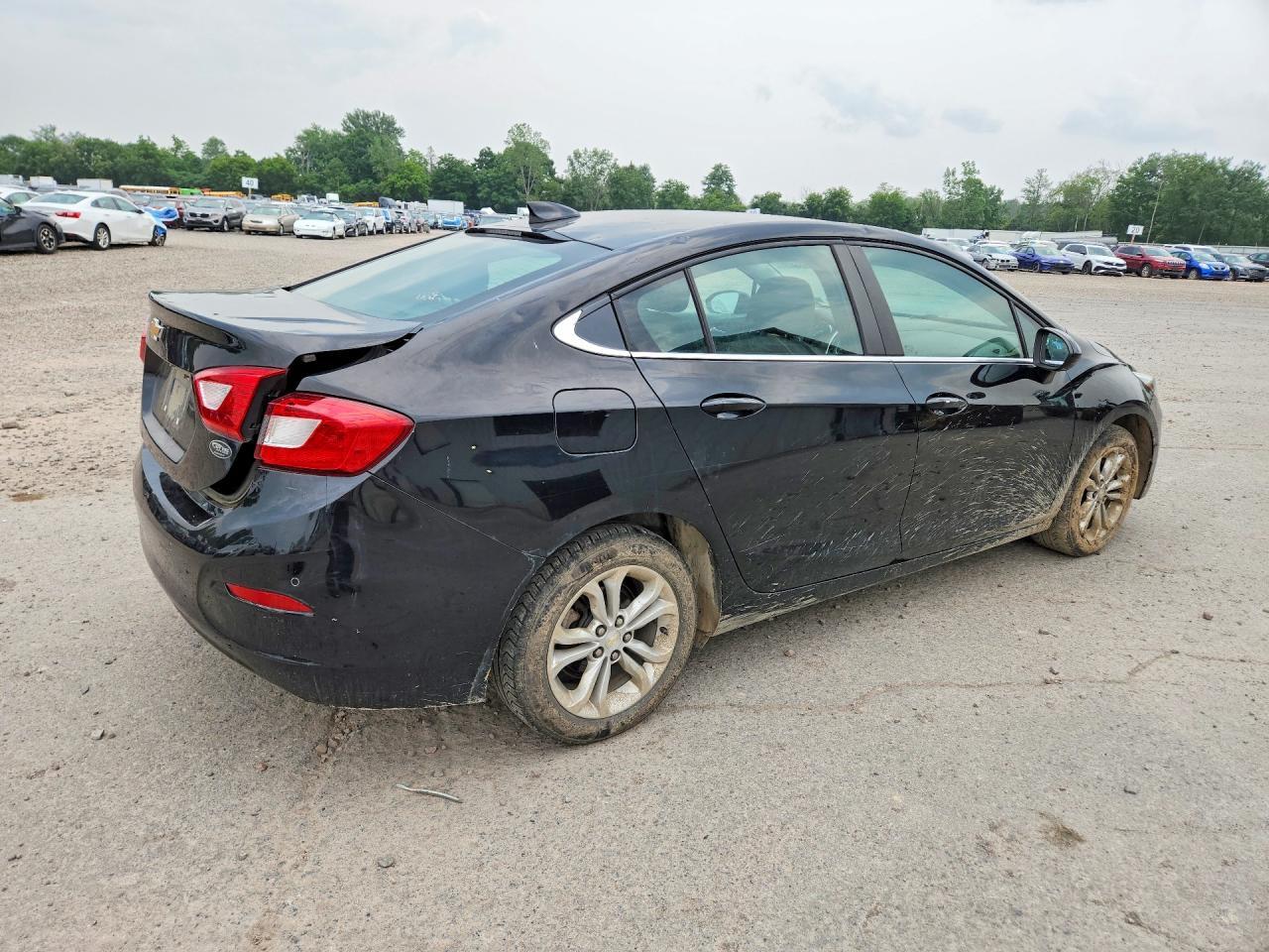 2019 Chevrolet Cruze Lt - Фото 3