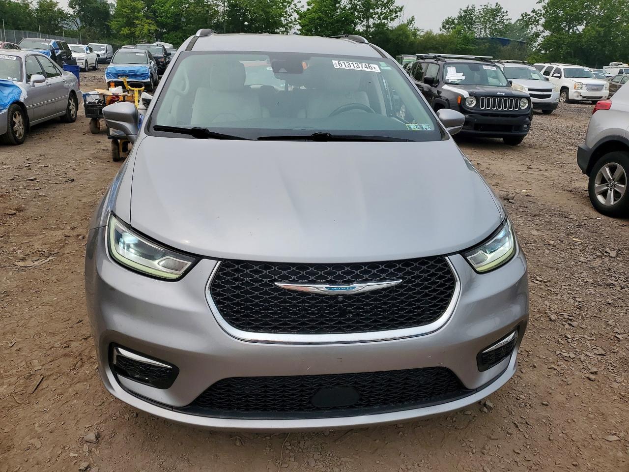 2021 Chrysler Pacifica Hybrid Touring L - Image 5