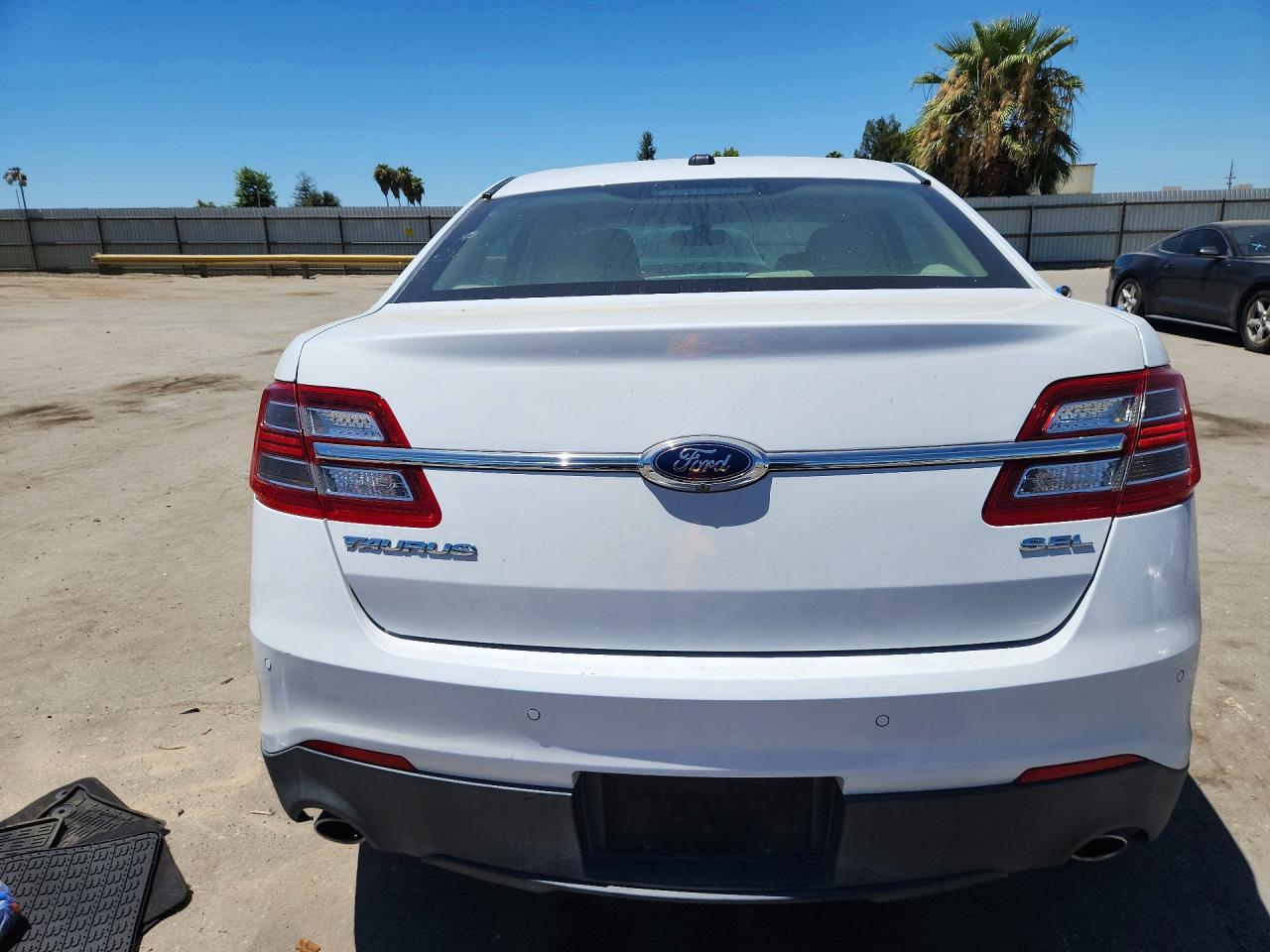 2015 Ford Taurus Sel - Фото 6