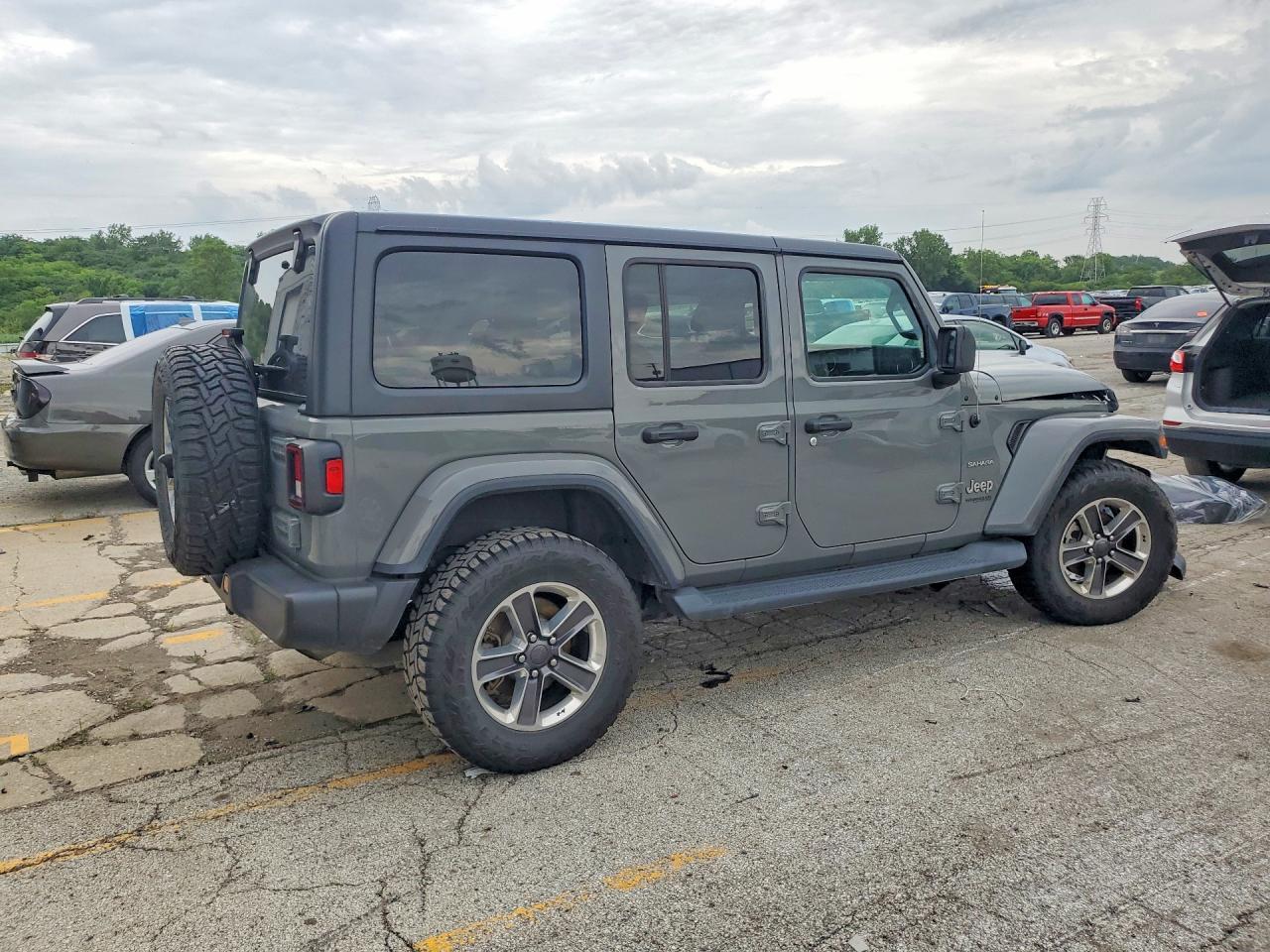 2021 Jeep Wrangler Unlimited Sahara - Фото 3