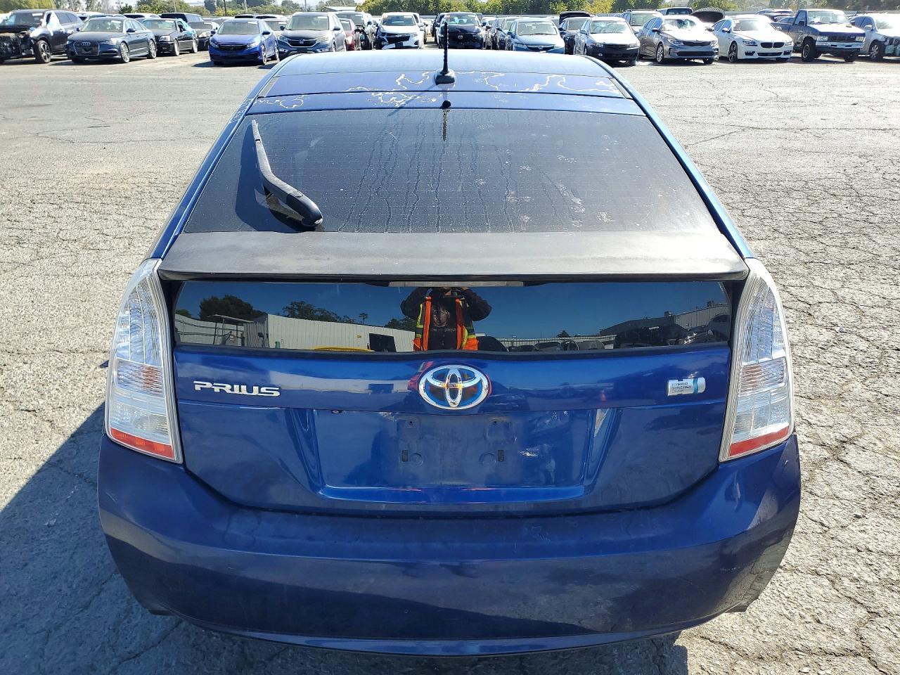 2010 Toyota Prius Iii - Фото 6