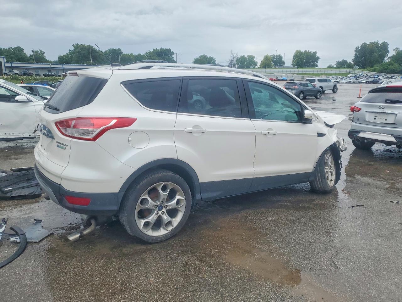 2014 Ford Escape Titanium - Фото 3
