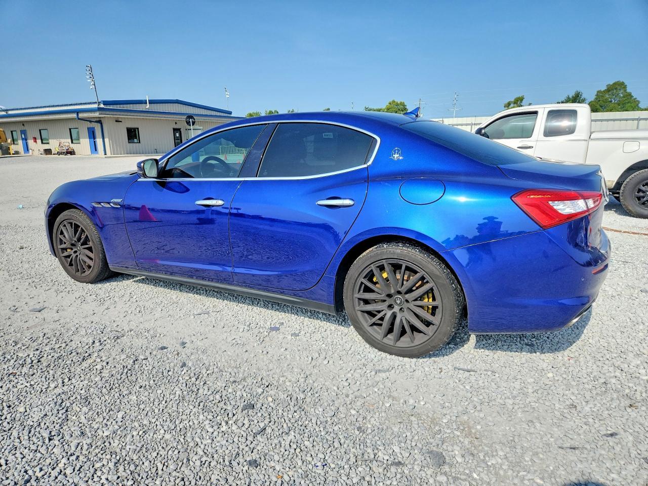 2017 Maserati Ghibli S - Фото 2