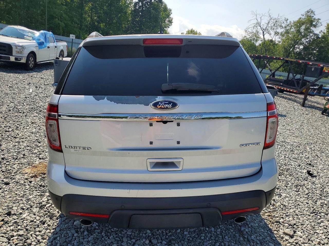 2013 Ford Explorer Limited - Image 6