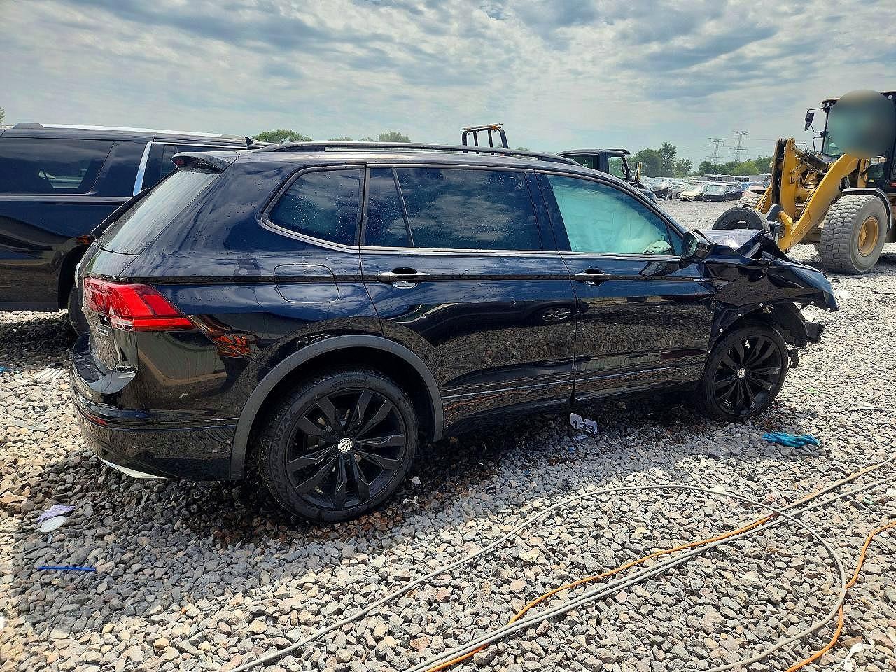 2020 Volkswagen Tiguan Se - Фото 3