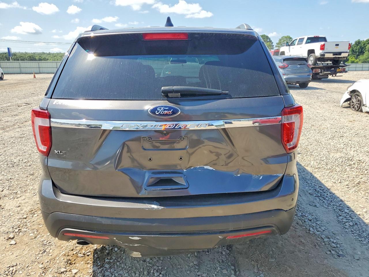 2017 Ford Explorer Xlt - Фото 6