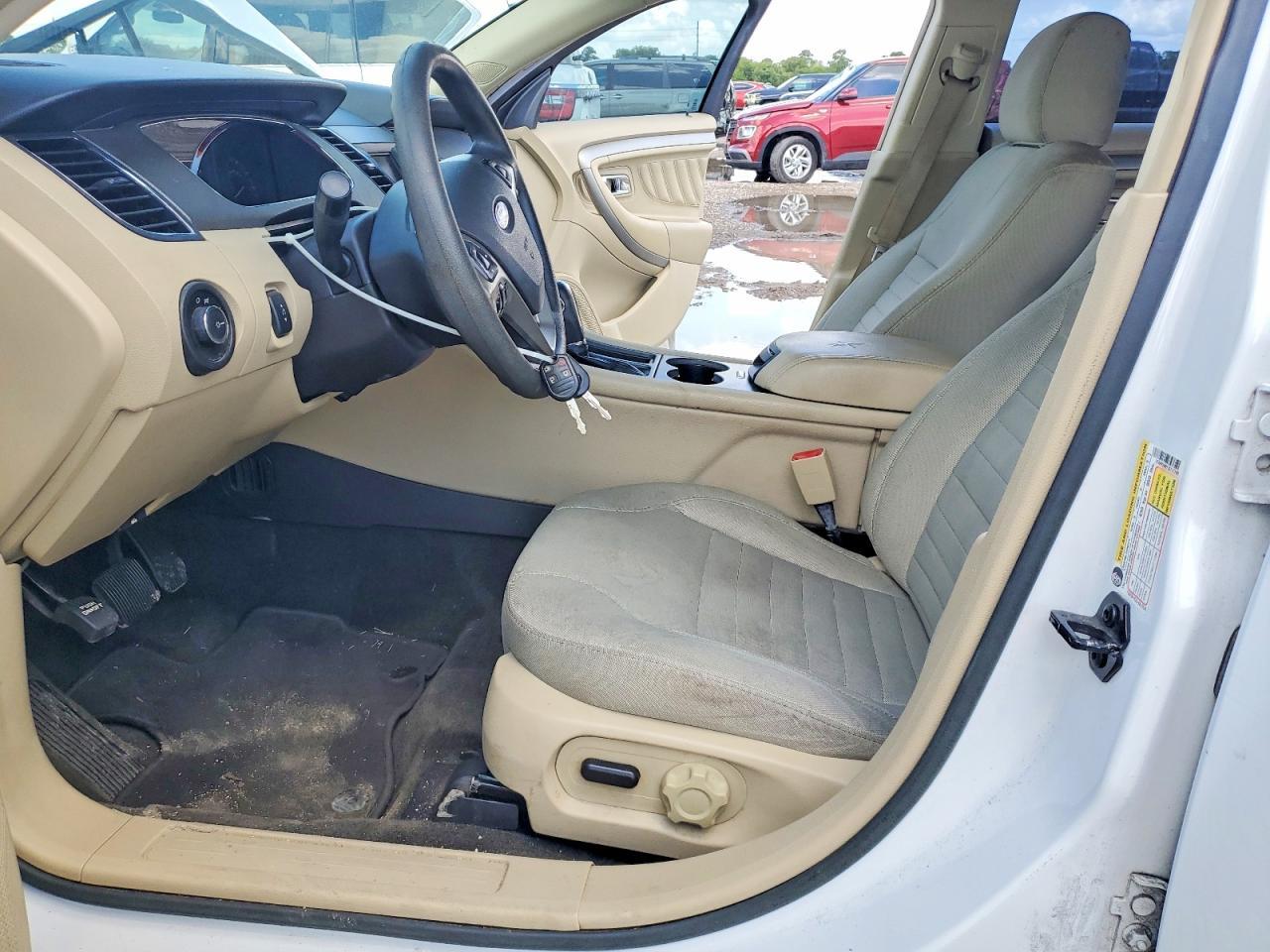 2018 Ford Taurus Se - Image 7