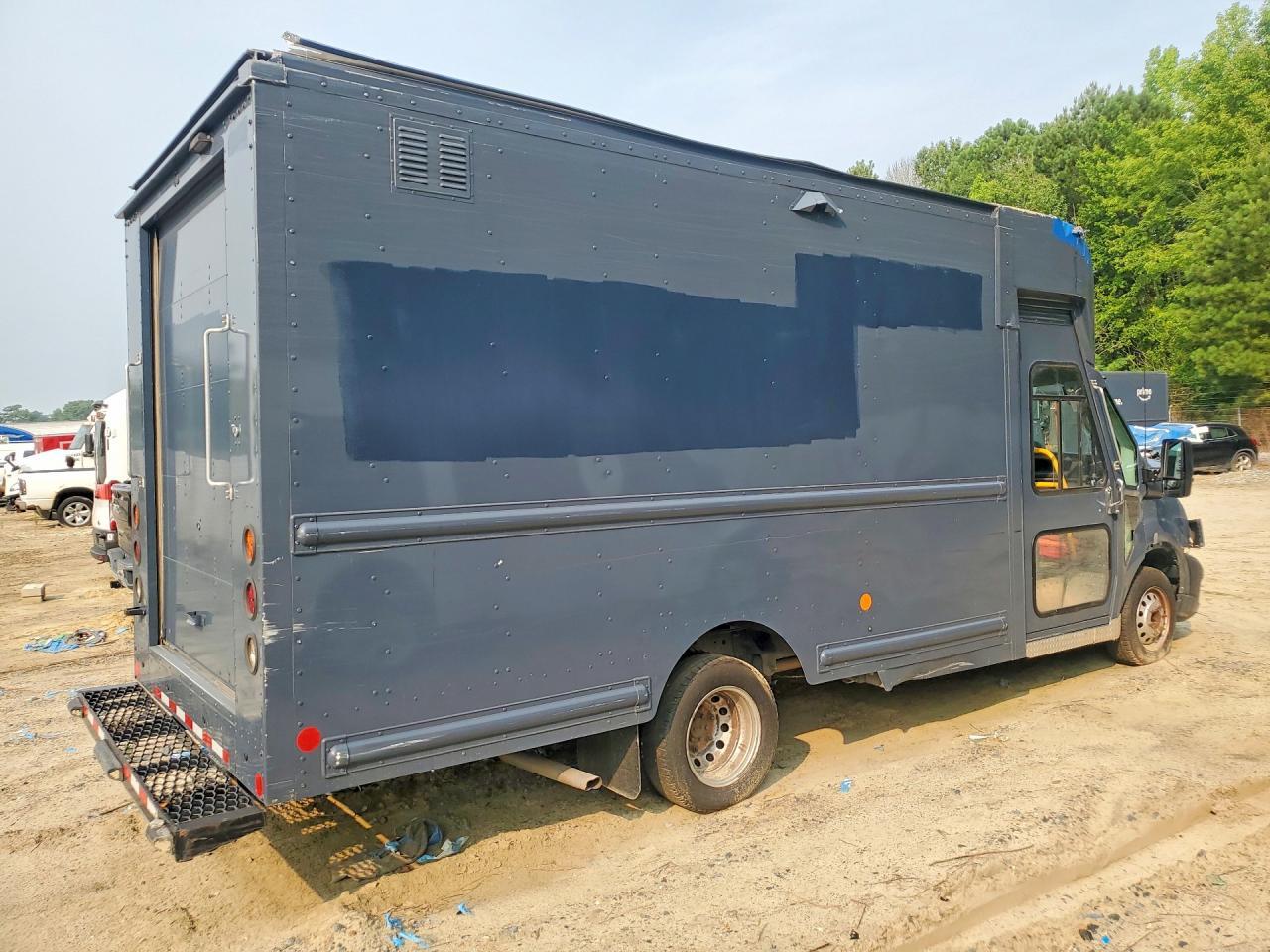 2021 Ford Transit Delivery Truck - Image 3