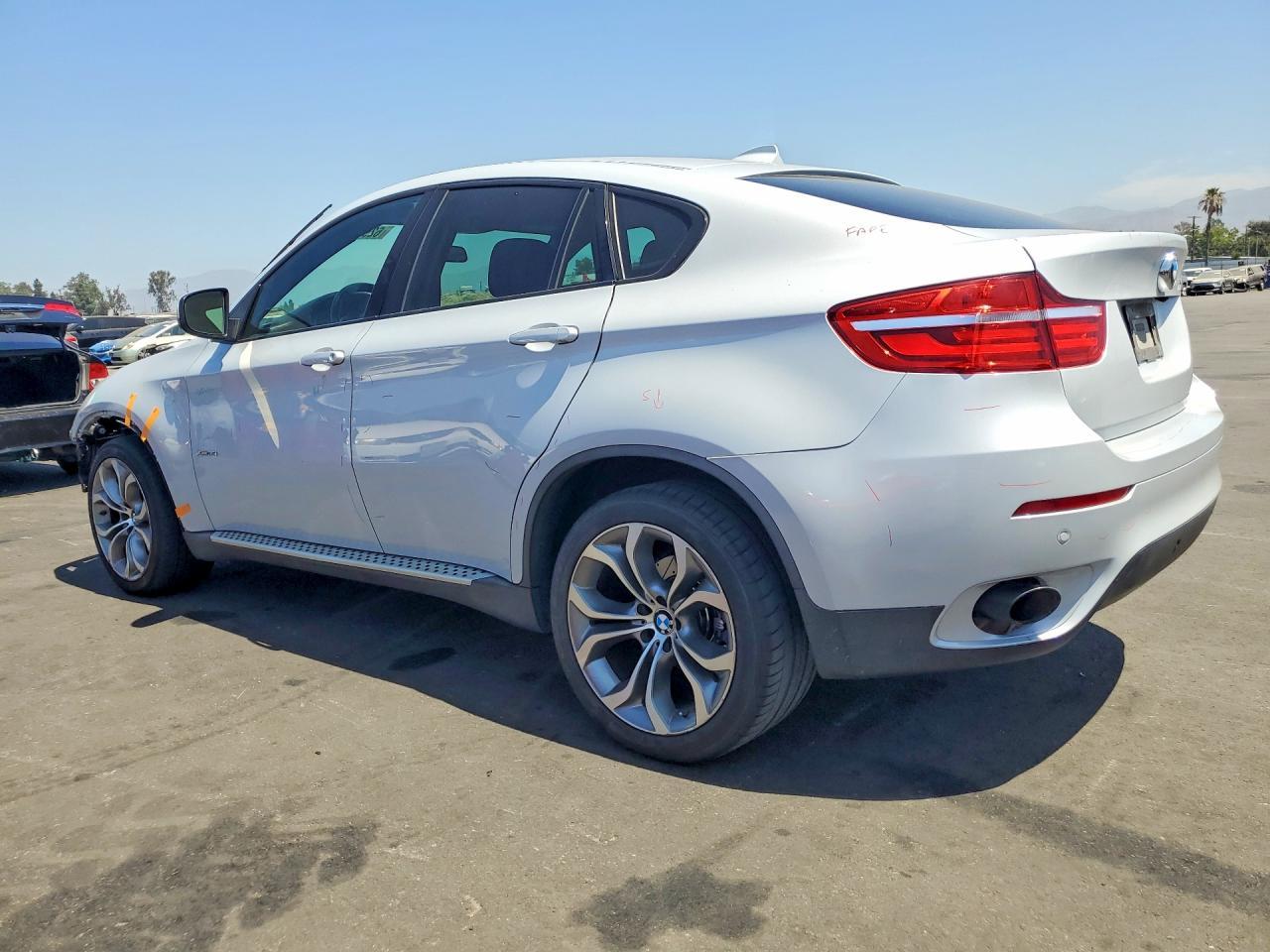 2013 BMW X6 xDrive35I - Фото 2