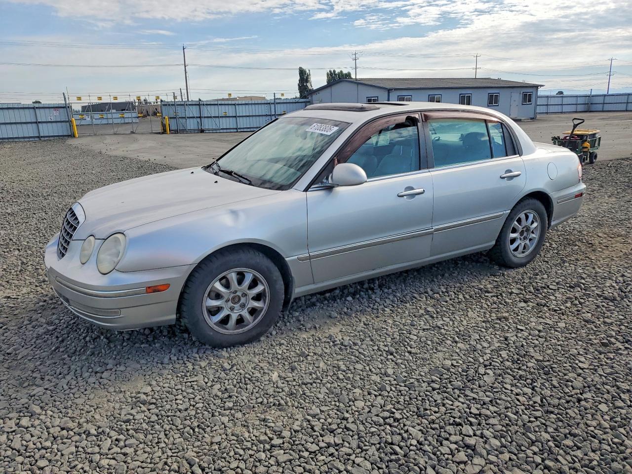 2005 Kia Amanti Base