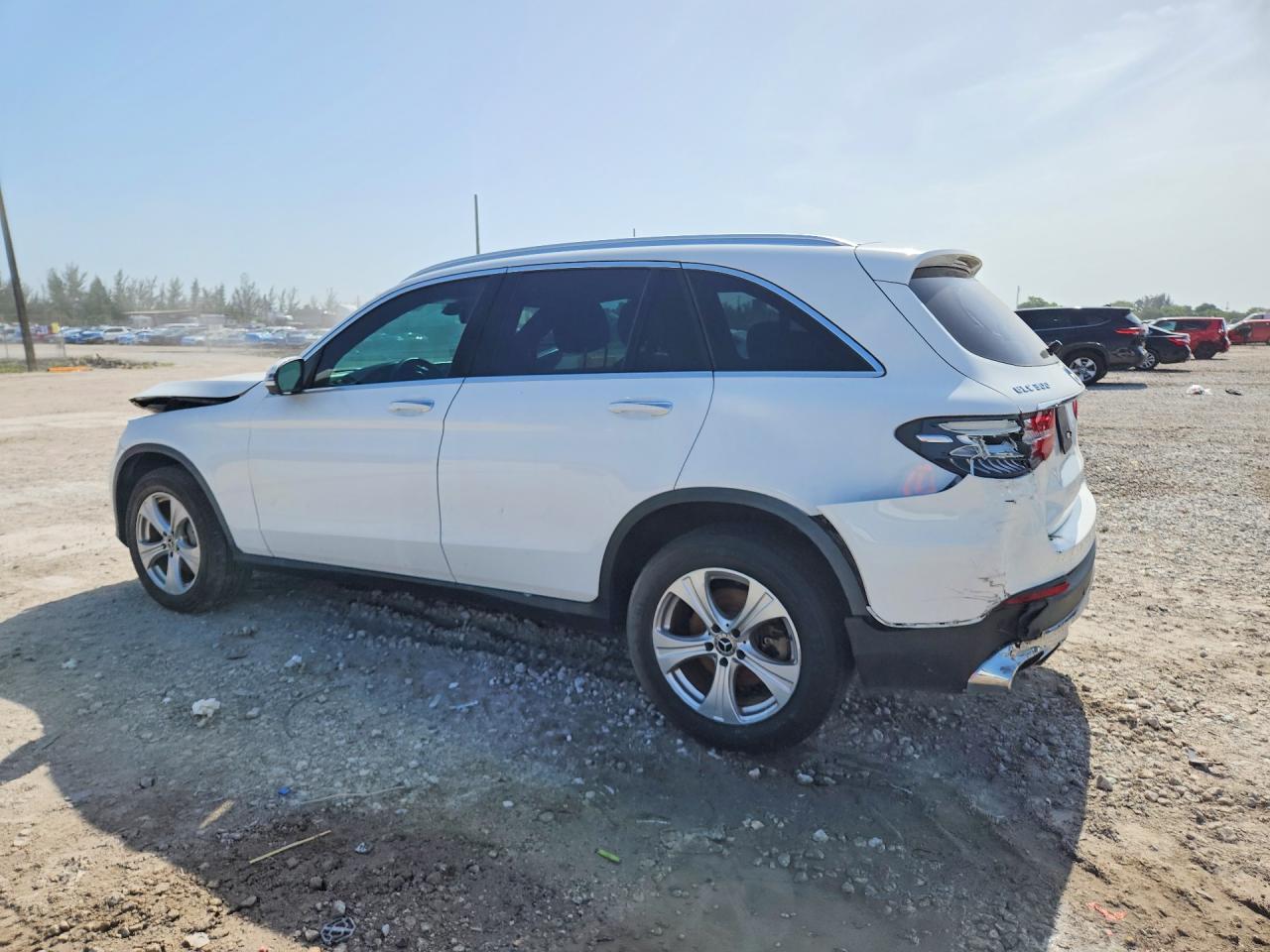 2018 Mercedes-Benz Glc 300 - Image 2