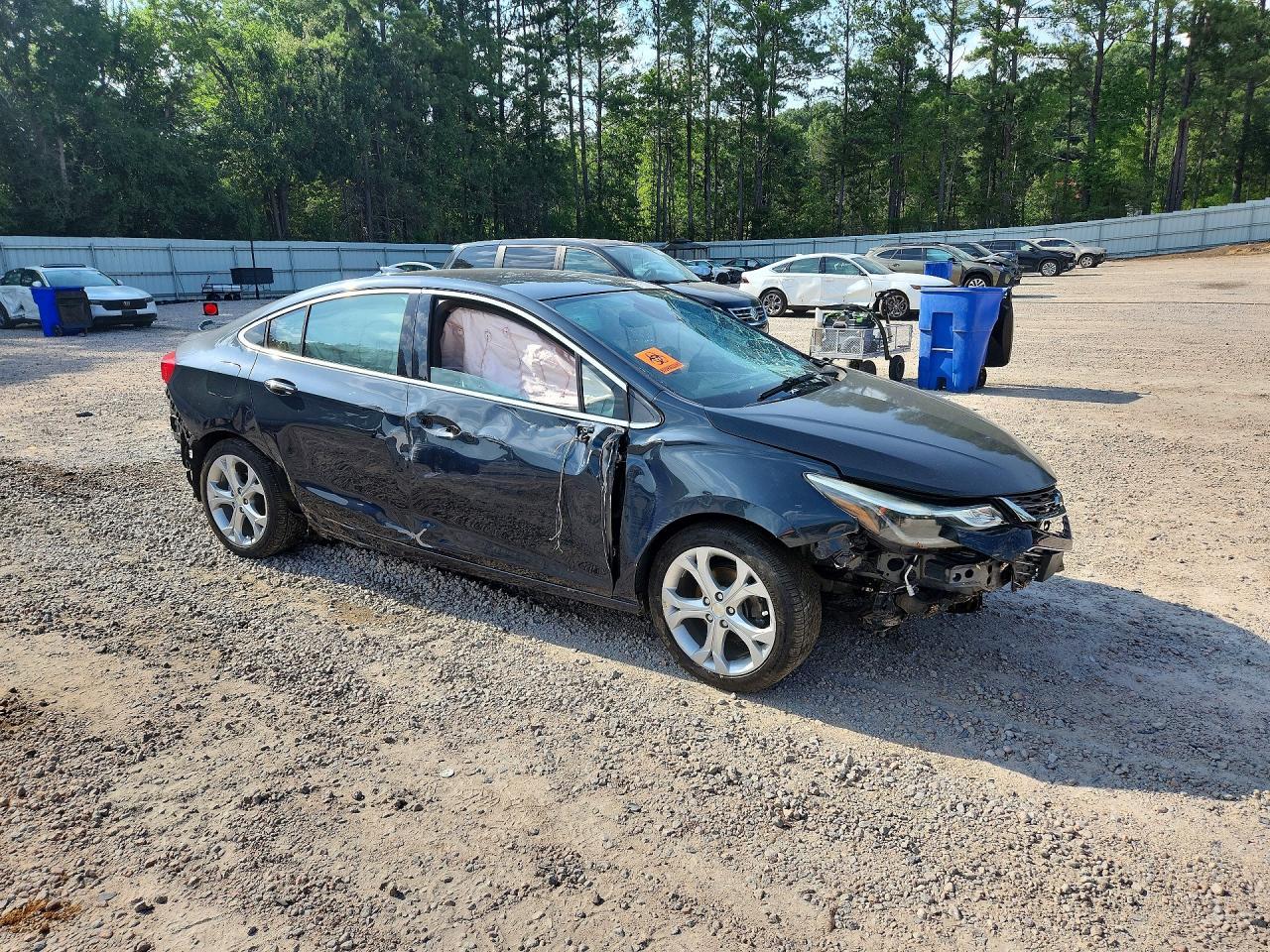 2018 Chevrolet Cruze Premier - Image 4