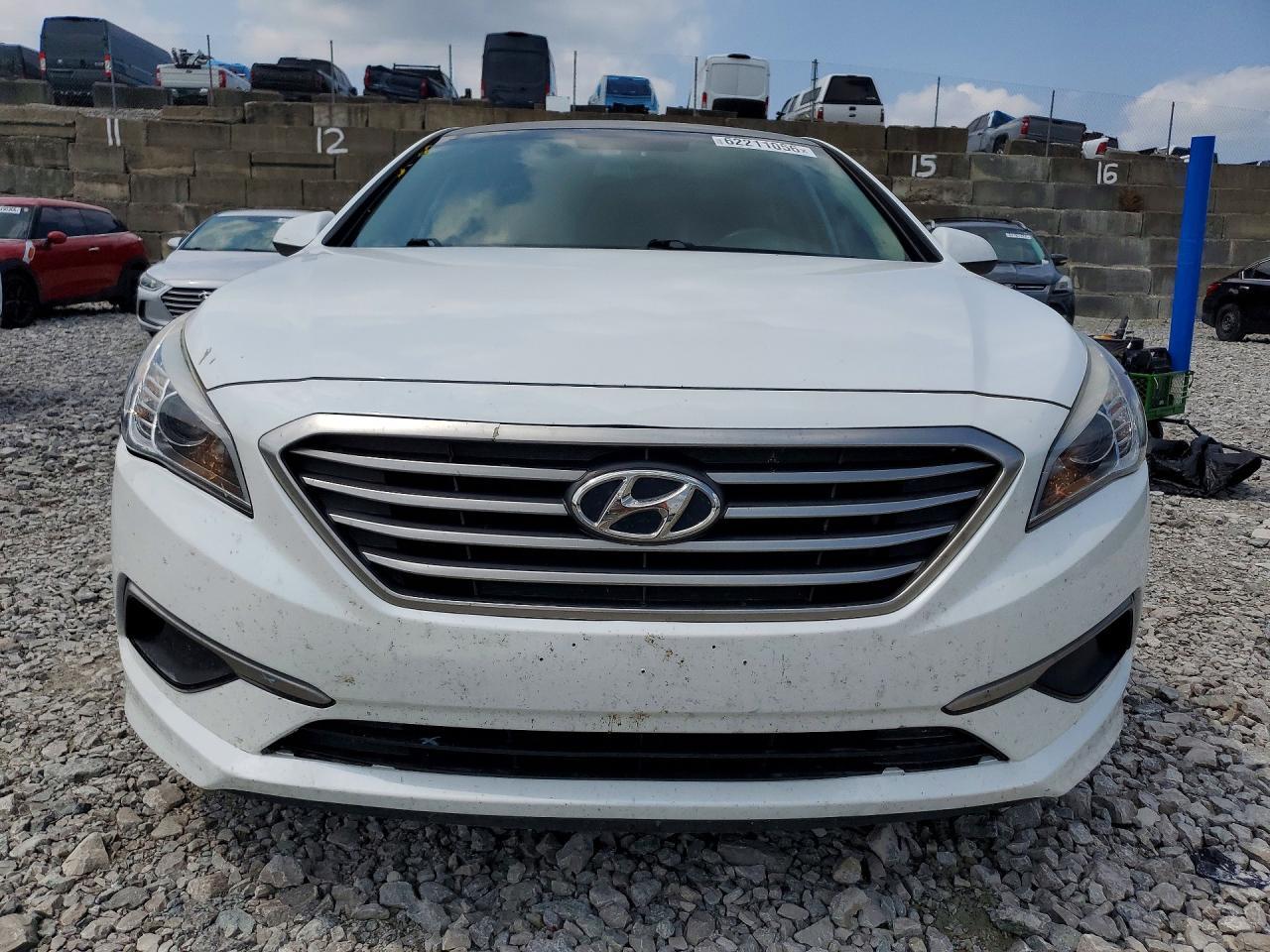 2017 Hyundai Sonata Se - Image 5