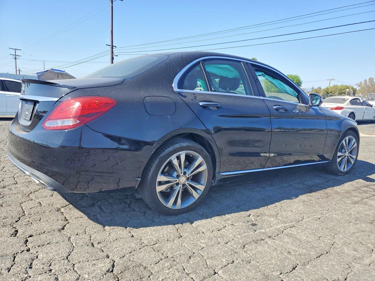 2016 Mercedes-Benz C 300 - Image 3