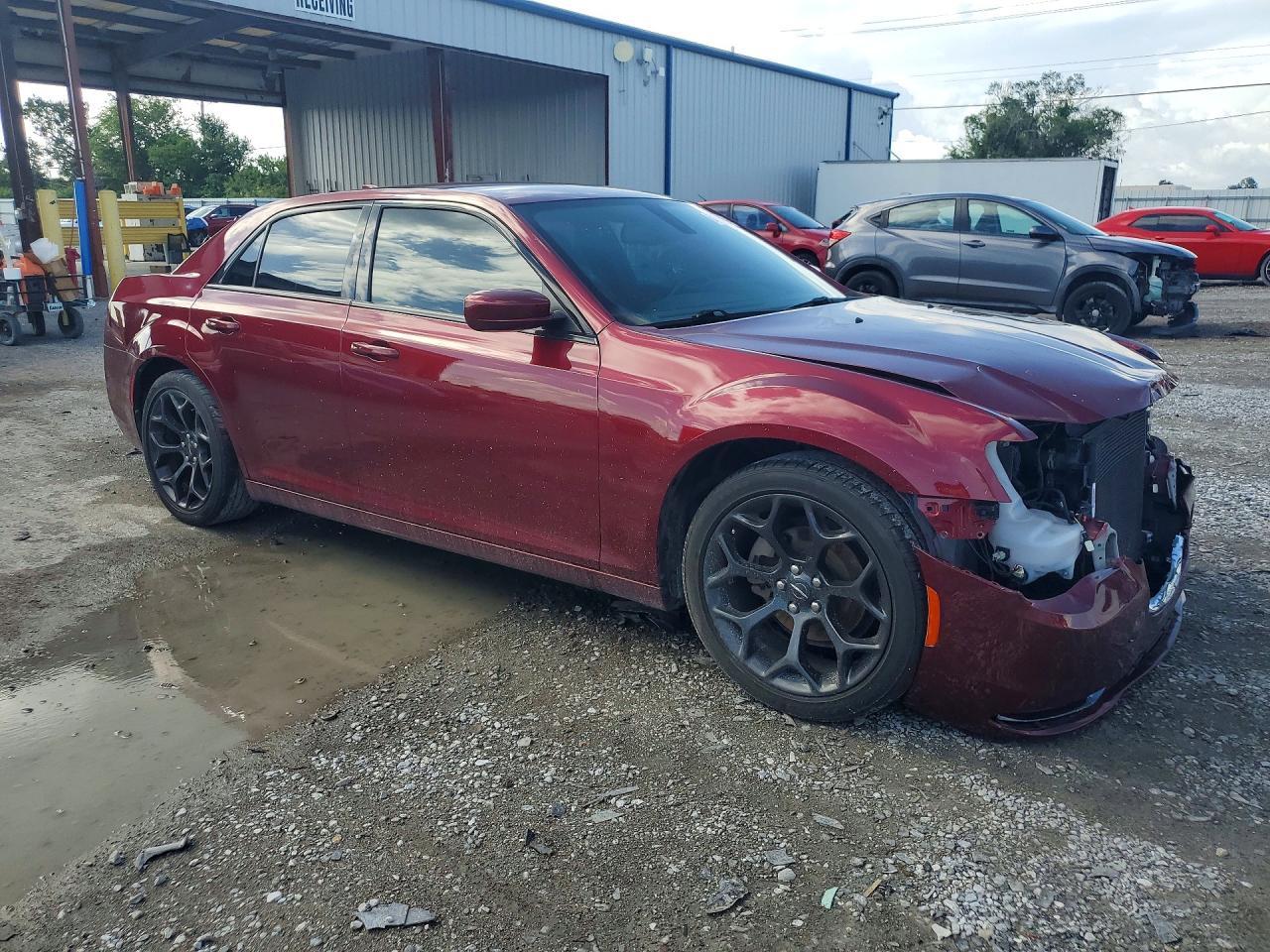 2019 Chrysler 300 S - Image 4