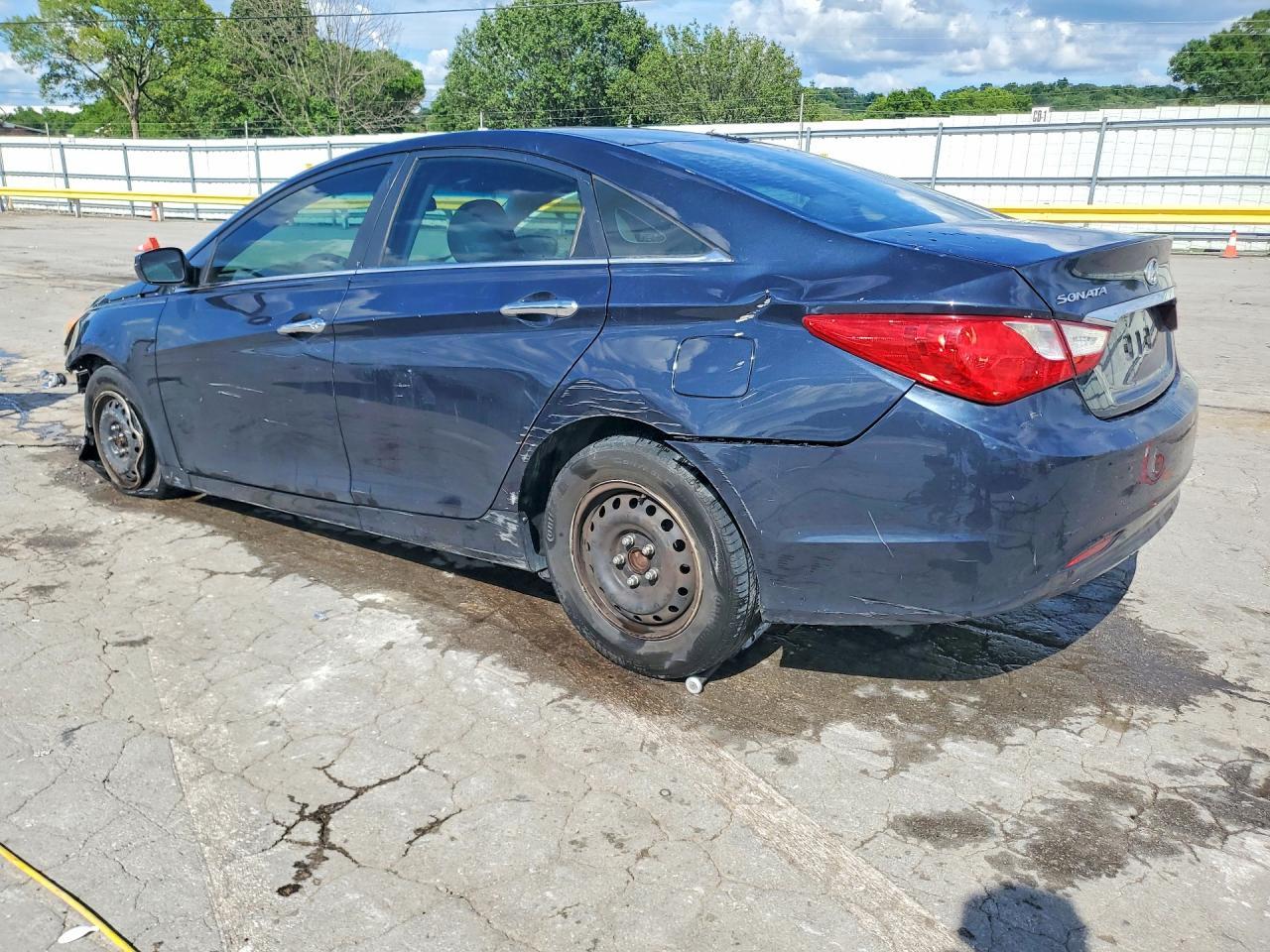 2011 Hyundai Sonata Gls - Фото 2